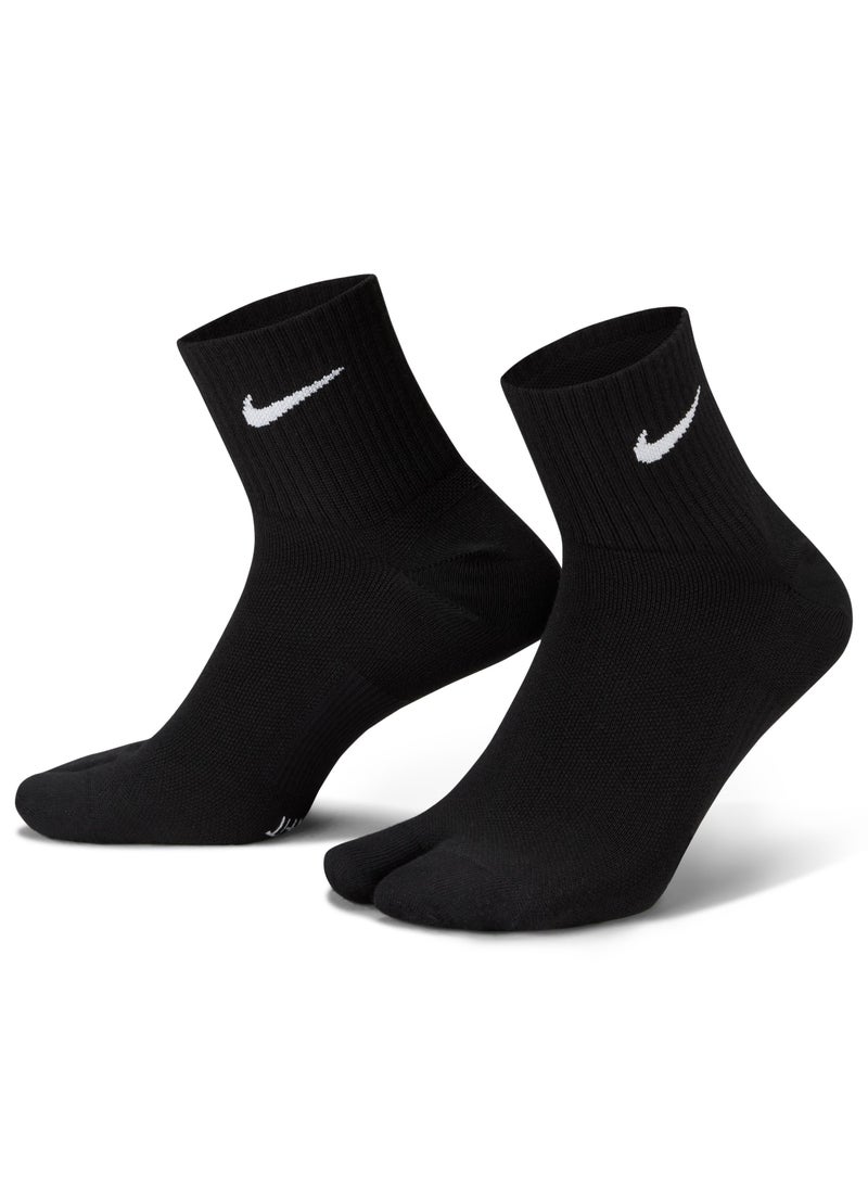 Nike Everyday Plus Lightweight Crew Socks - Image 1