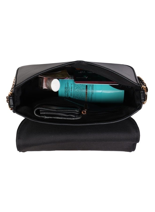 أكسيسورايز حقيبة كتف نسائية من الجلد الصناعي الأسود من أكسسورايز لندن، طراز كريسا المبطنة - Image 5