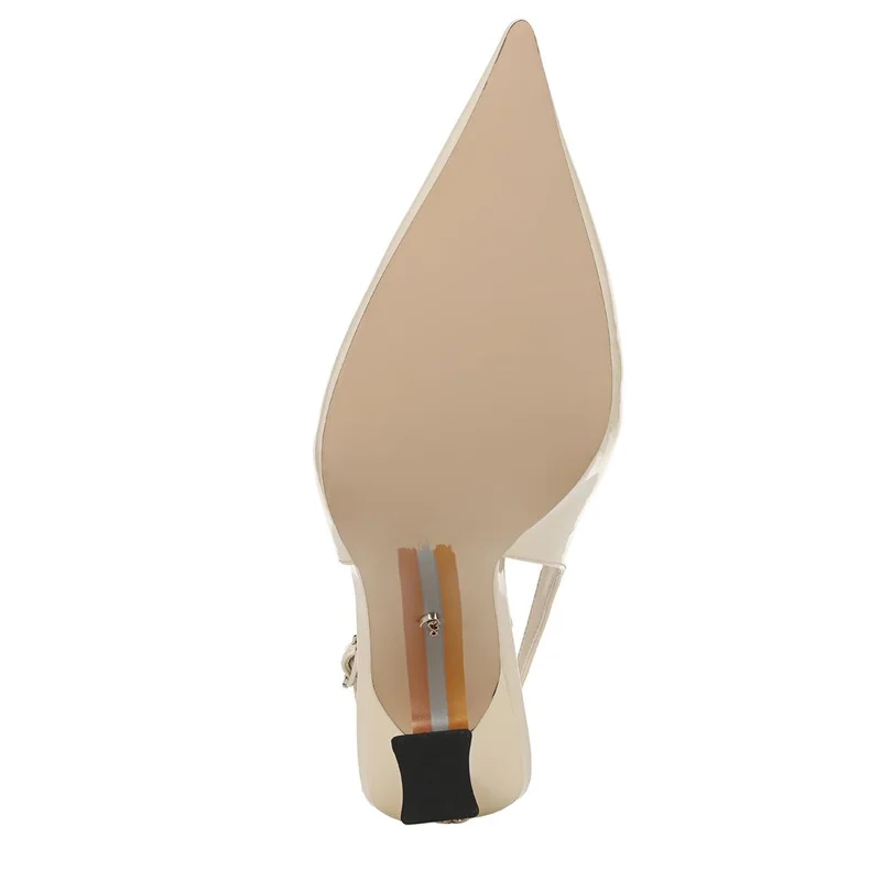 سام إيدلمان أوديت حذاء بكعب مدبب