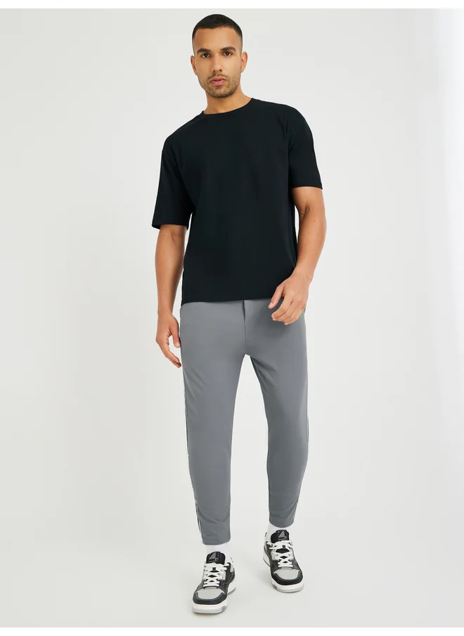 Styli Styli Solid Mid Rise Slim Fit Joggers