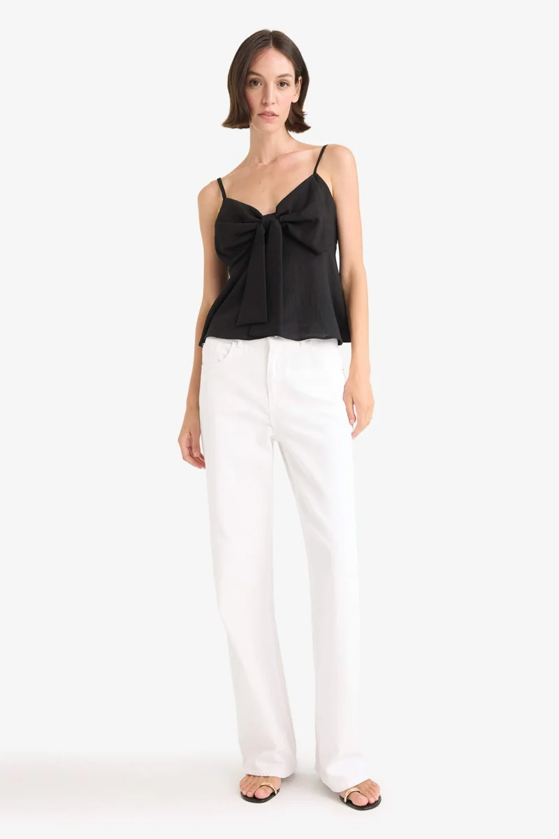 ديفاكتو V-Neck Short Sleeve Blouse