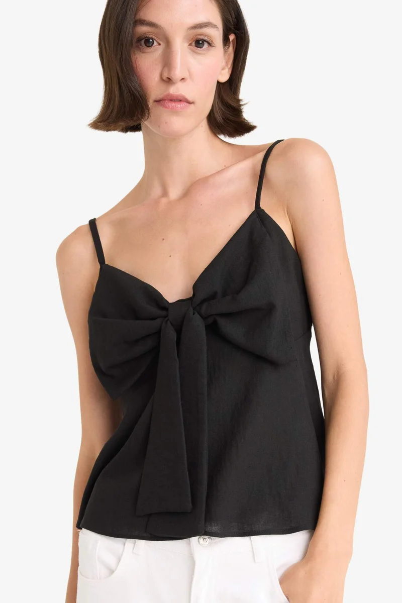 ديفاكتو V-Neck Short Sleeve Blouse
