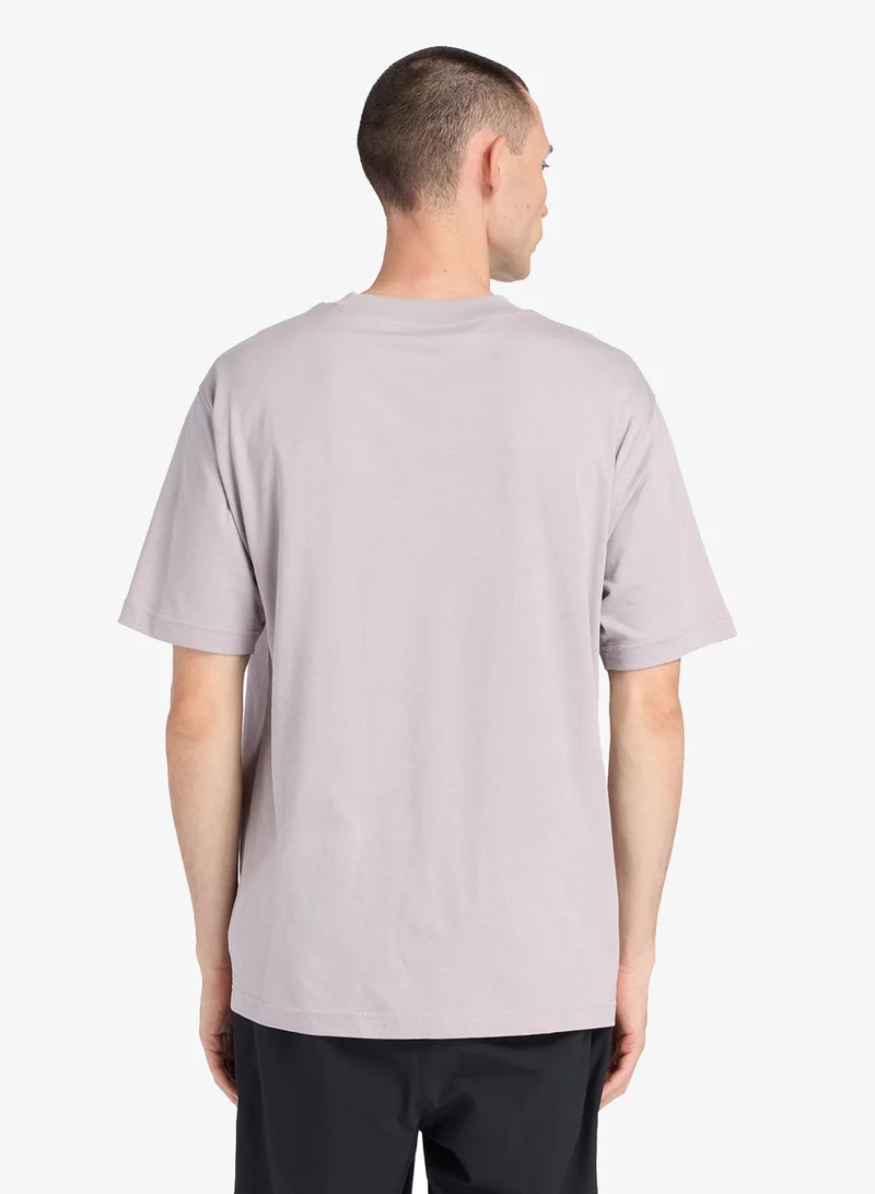 New Balance Essentials Logo T-Shirt