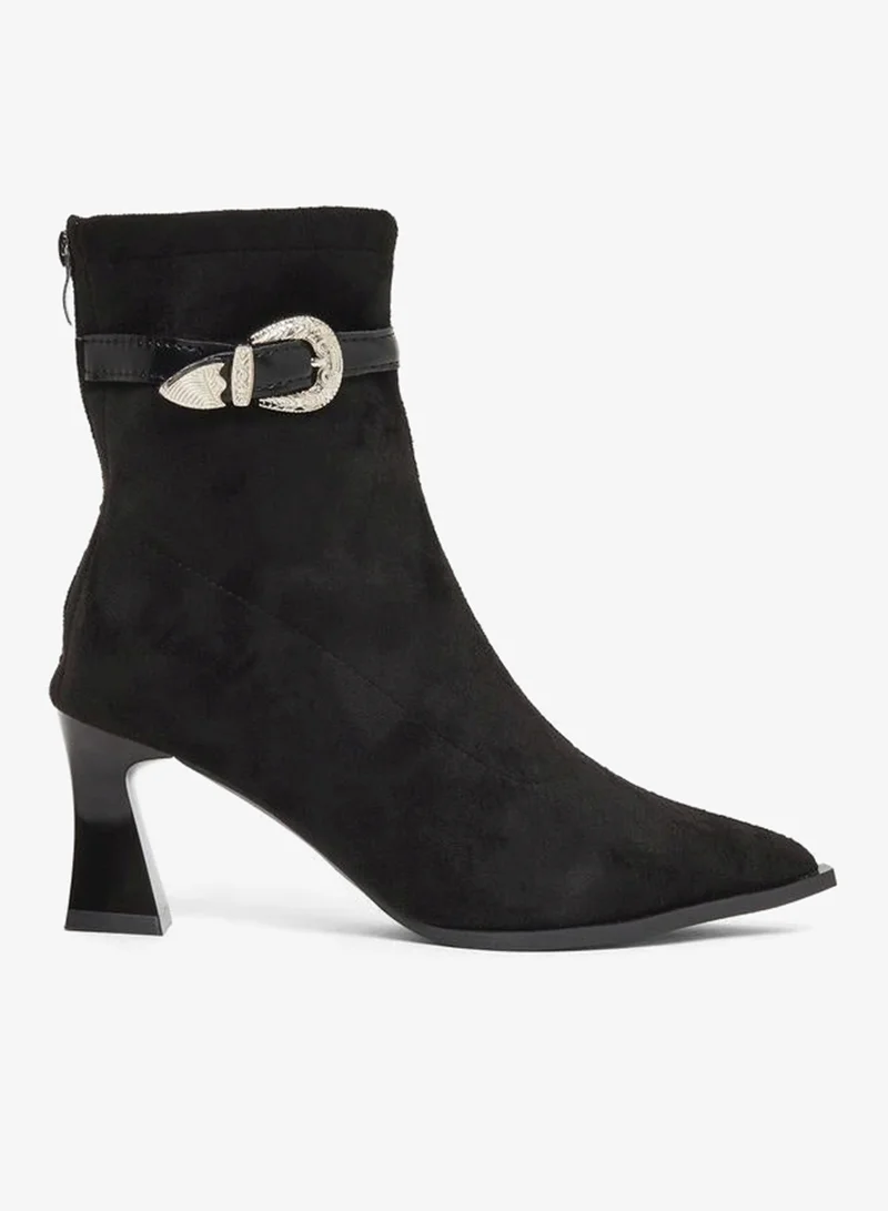 تايك تو حذاء بوت من الشمواه بتفاصيل إبزيم