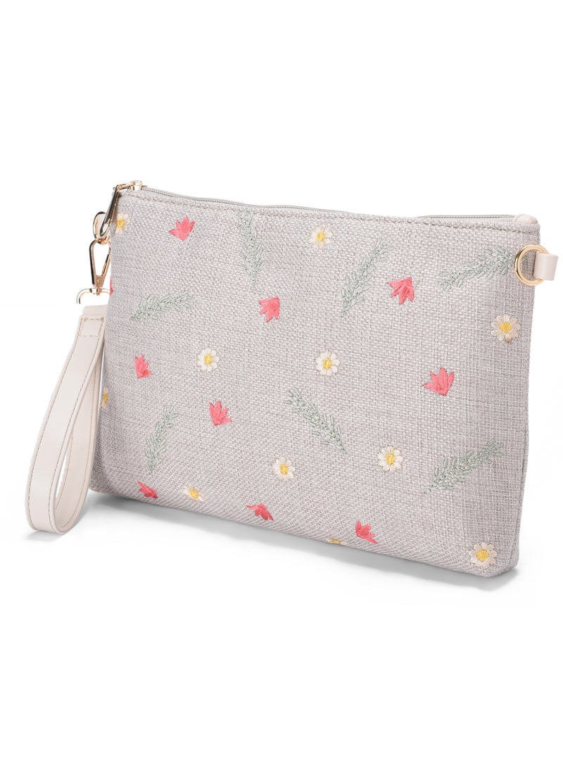Pavo Daisy Clutch - Image 2