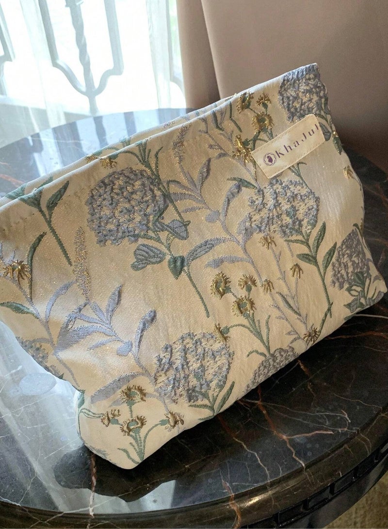 Loquat Zipper Printed Cosmetic Bag, Used to Store Cosmetics, Skin Care Products, Bathroom Supplies, Nail Polish Storage and Other Beauty Essentials, Travel Bag 26*19*15cm - Image 5