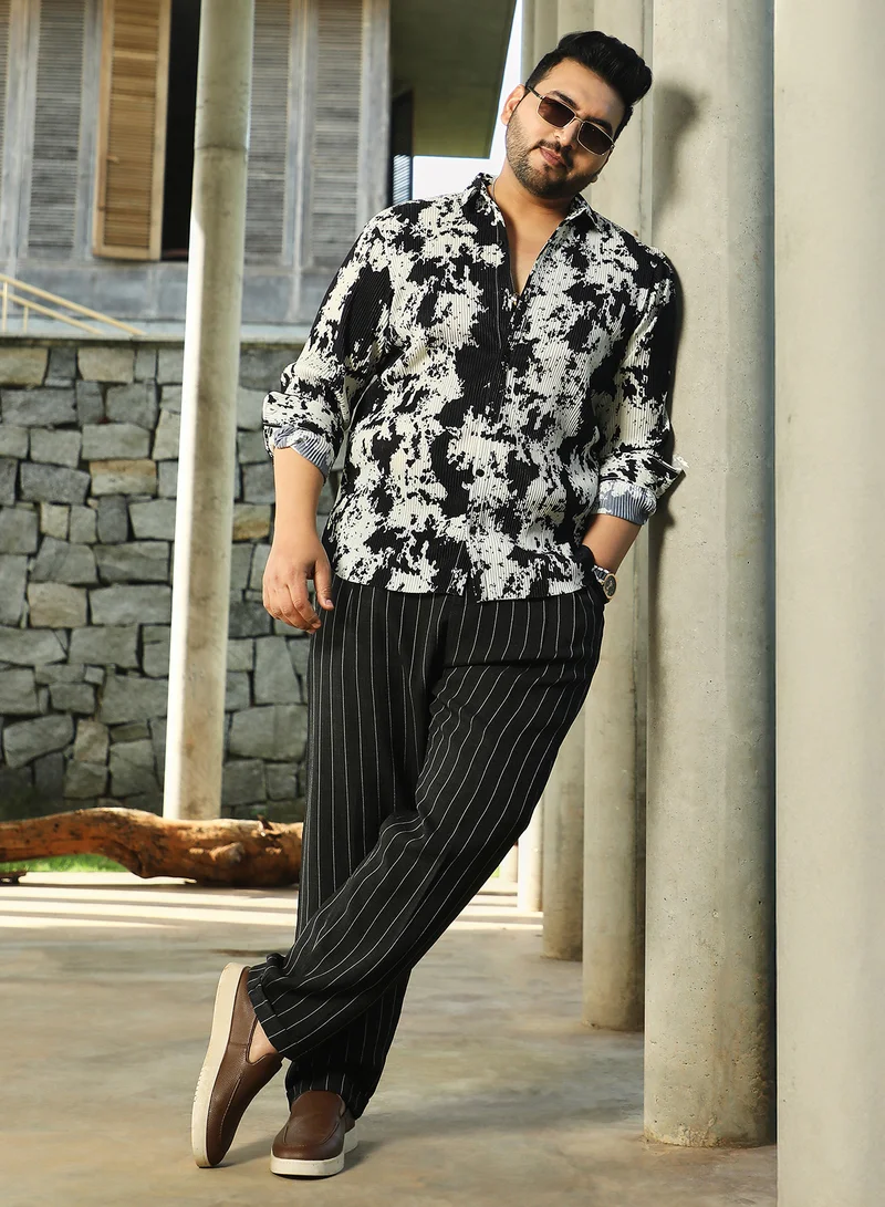 Instafab Plus Instafab Plus Men's Onyx Black & Cream White Splash-Pleat Shirt For Casual Wear | Spread Collar | Long Cuffed Sleeves | Button Closure | Plus Size Shirt Crafted With Comfort Fit For Everyday Wear