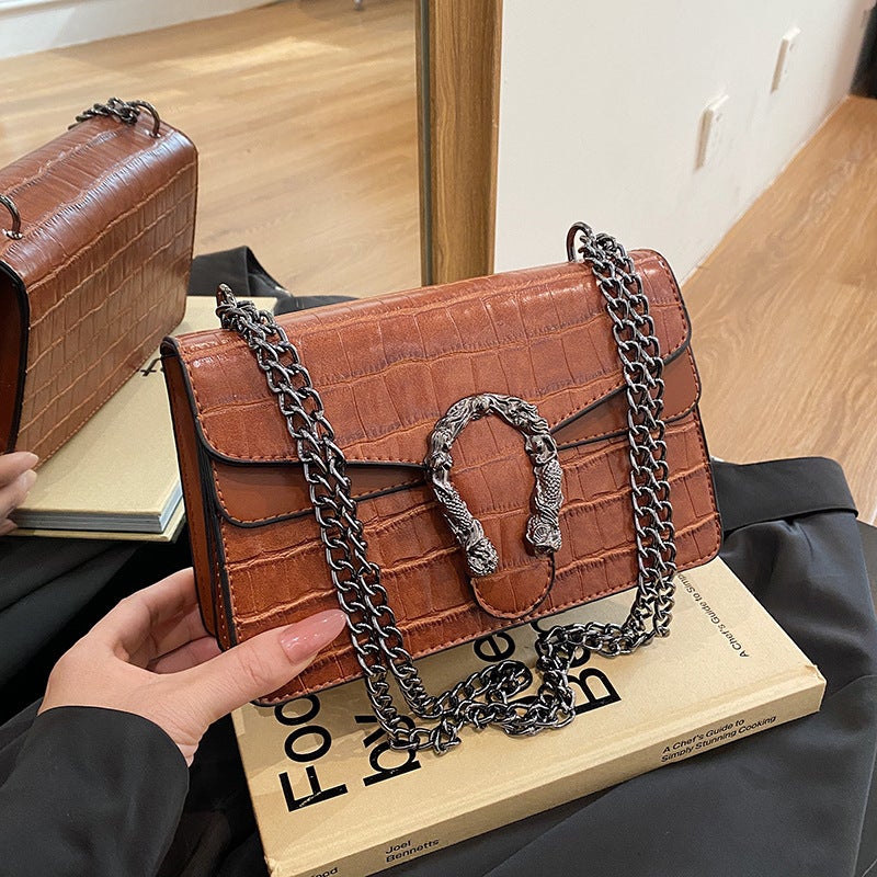 2024 Autumn New Fashion Crocodile Pattern Chain Shoulder Bag Women'S Retro Texturized Small Square Bag Western Style Crossbody Bag - Image 5
