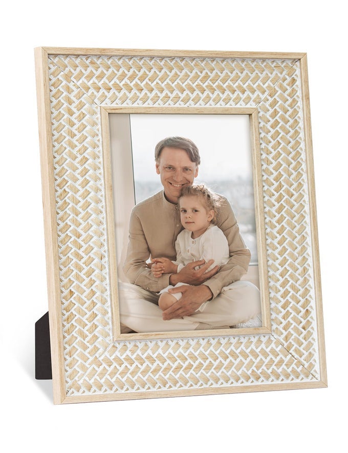 5X7 PICTURE FRAME BOHO PICTURE FRAMES RATTAN PATTERN 5 X 7 PHOTO FRAME FOR DESK AND WALL GIFT FOR FAMILY MOM DAD GRANDMA FRIENDS BEIGE YELLOW