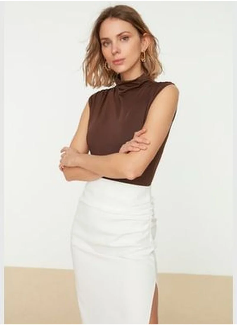 trendyol Brown Turtleneck Sleeveless Flexible Smart Knitted Body with Snap Button TWOAW22BD0006