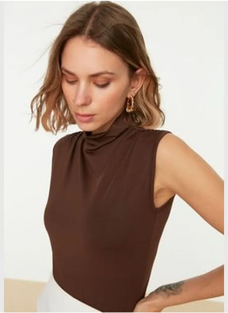 trendyol Brown Turtleneck Sleeveless Flexible Smart Knitted Body with Snap Button TWOAW22BD0006