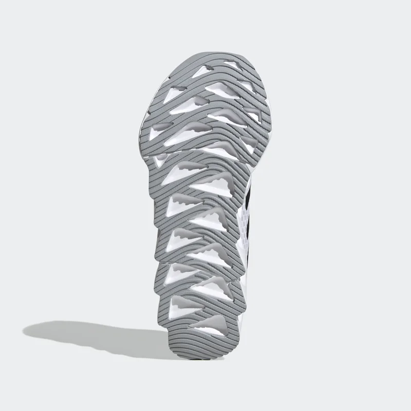 اديداس حذاء جري سويتش رن