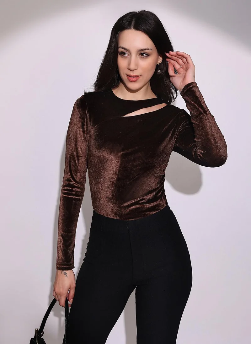 globus Globus Women Brown Round Neck Long Sleeves Cut-Out Detail Gathered & Pleated Velvet Party Top
