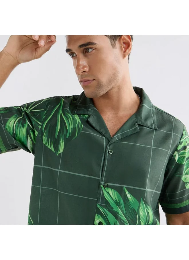 FAV All-Over Graphic Print Shirt with Camp Collar and Short Sleeves