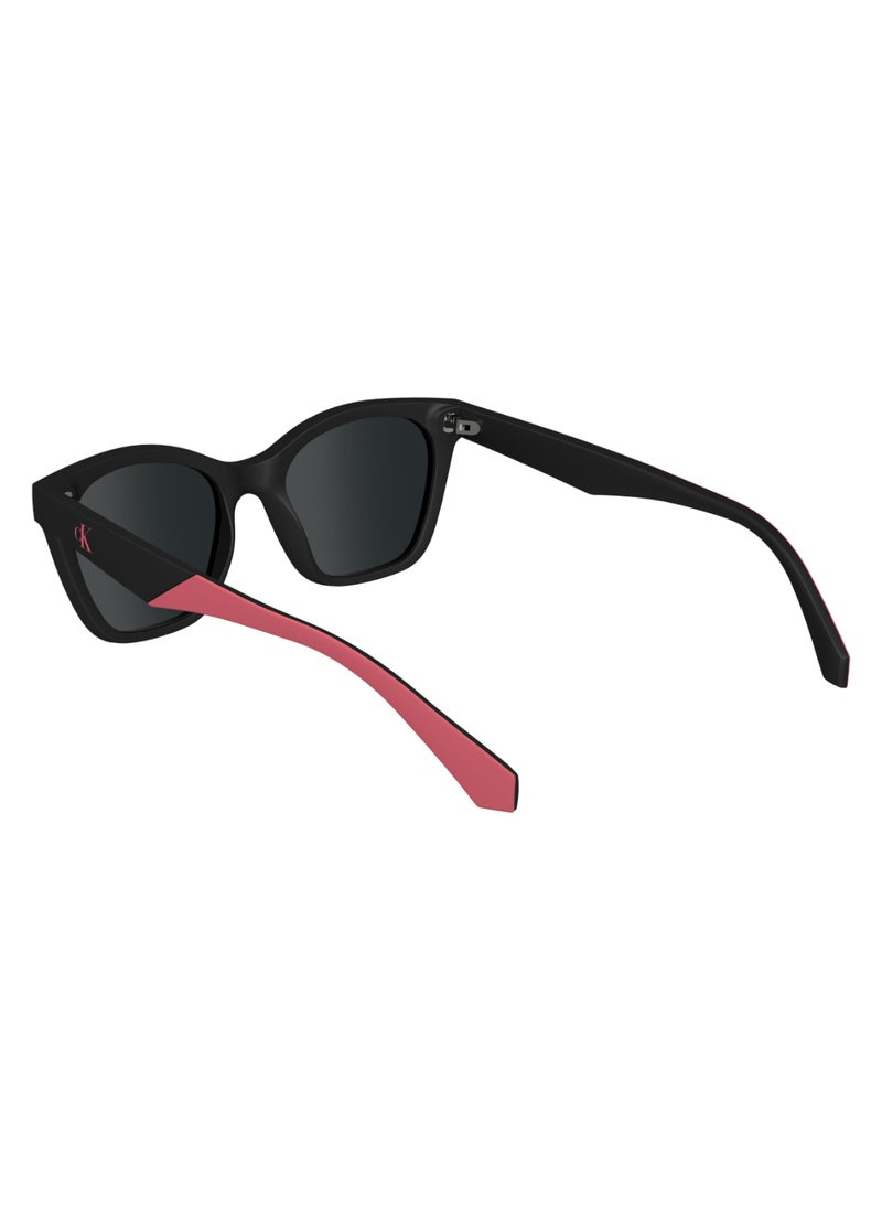 Calvin Klein Jeans FULL RIM BIO INJ-G820 INJECTED CALVIN KLEIN JEANS SUN CKJ24303S 4717 (001) BLACK  - Image 5
