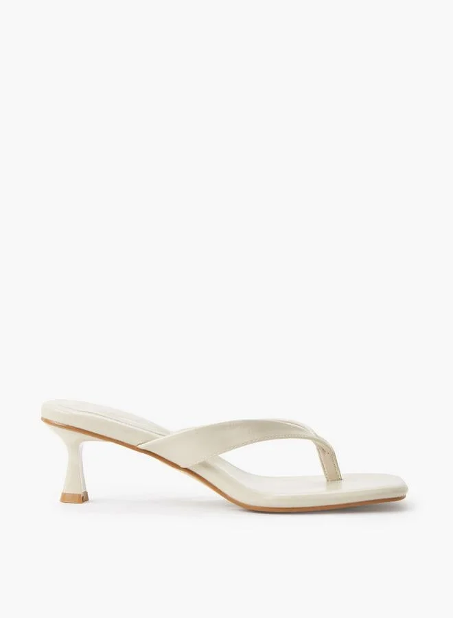 سيليست Women Kitten Heel Thong Sandals