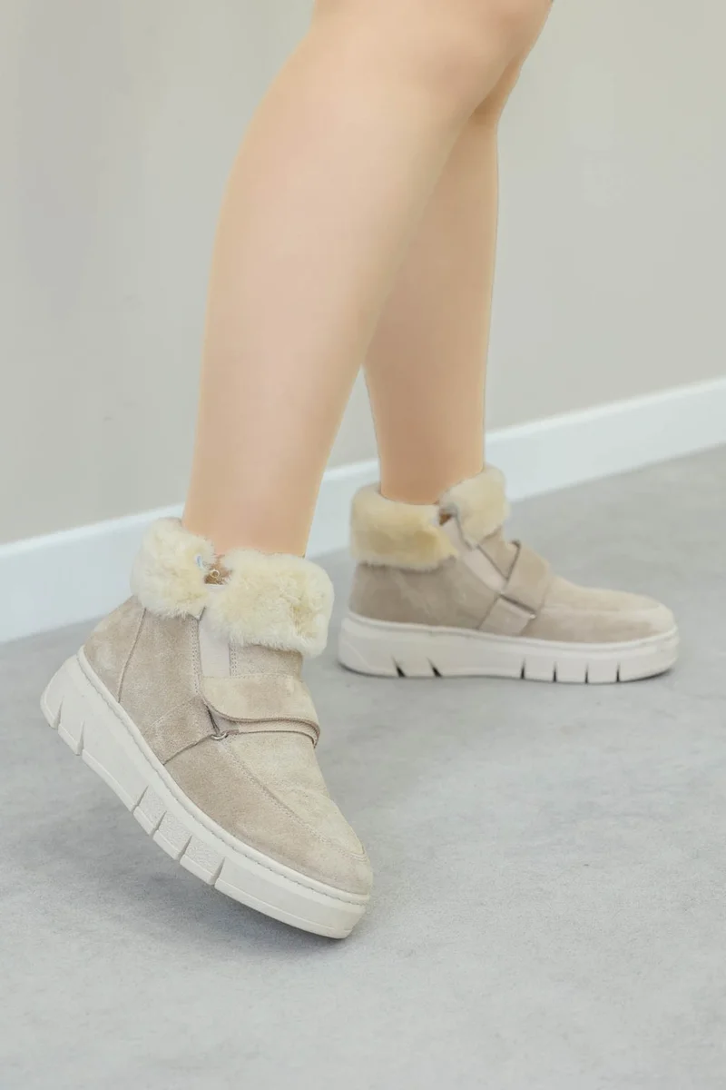 Fast Step Genuine Leather Fur Women's Classic Boots 916KZA3700