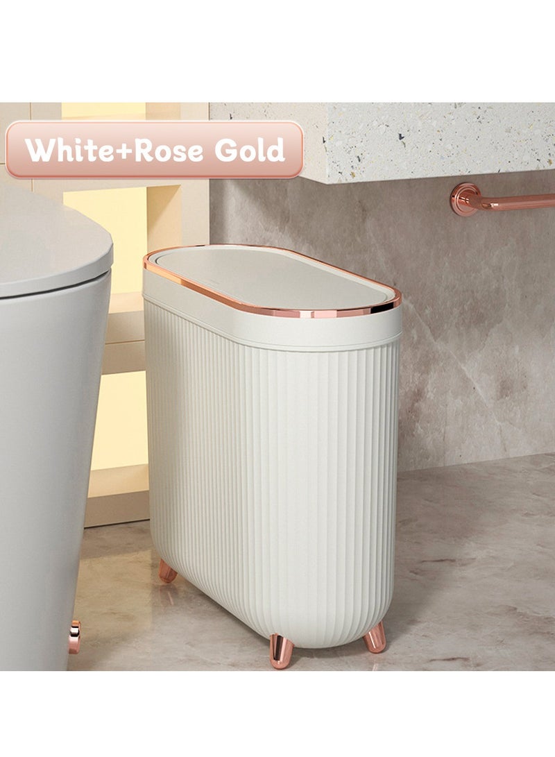 عربست 1 قطعة سلة قمامة سعة 12 لتر مزودة بقدم، سلة قمامة للحمام، سلة قمامة جانبية ذهبية مقاومة للماء مع أغطية، مستلزمات منزلية ومكتبية (أبيض) (خمس لفات إضافية من أكياس القمامة) - Image 1