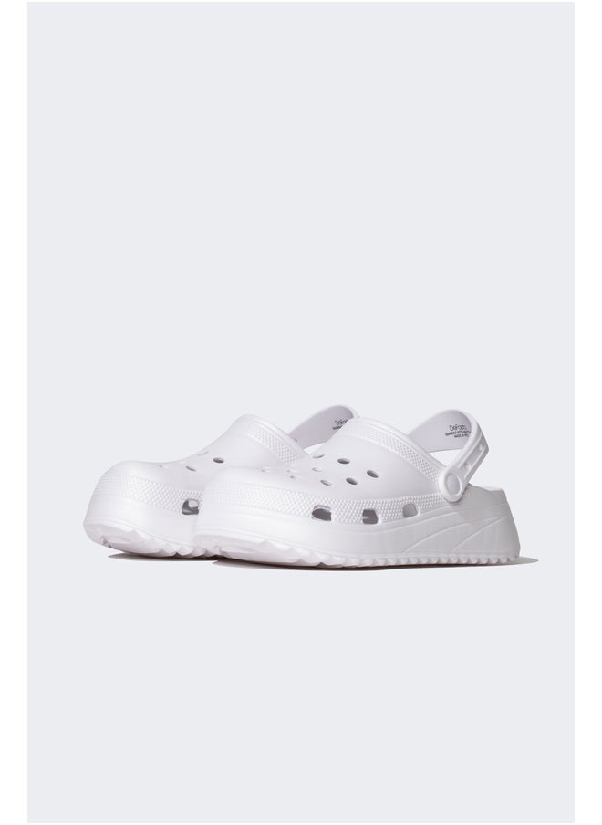 DeFacto Woman Sandals  - Image 5