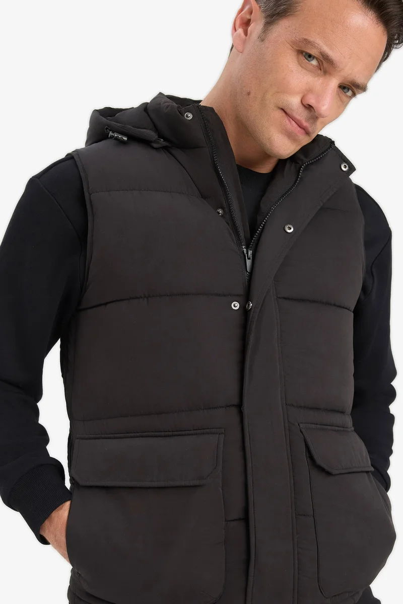 Waterproof Regular Fit Puffer Vest