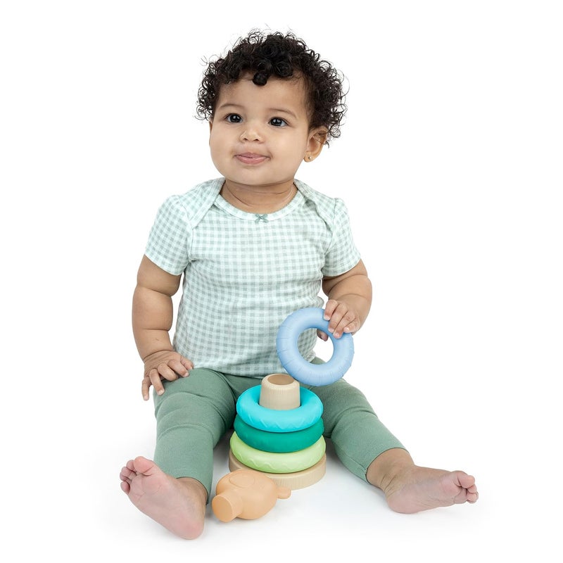 Ingenuity ity by Ingenuity Cutie Stacks 4 BPAFree Rings Faux Wood Stand Bear Topper Unisex for Ages 6 Months and Up  Nate - Image 3