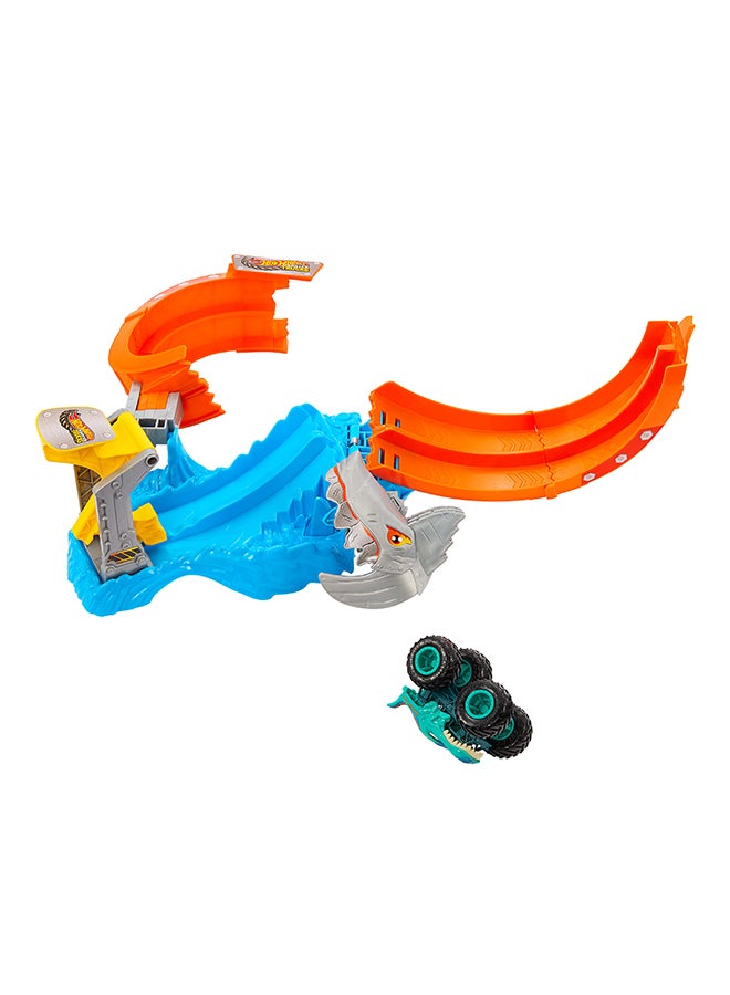 Hot Wheels Monster Trucks Track Set, Corkscrew Shark Smash Playset & 1:64 Scale Mega-Wrex Vehicle, Launch Through Loop To Defeat Nemesis - Image 2