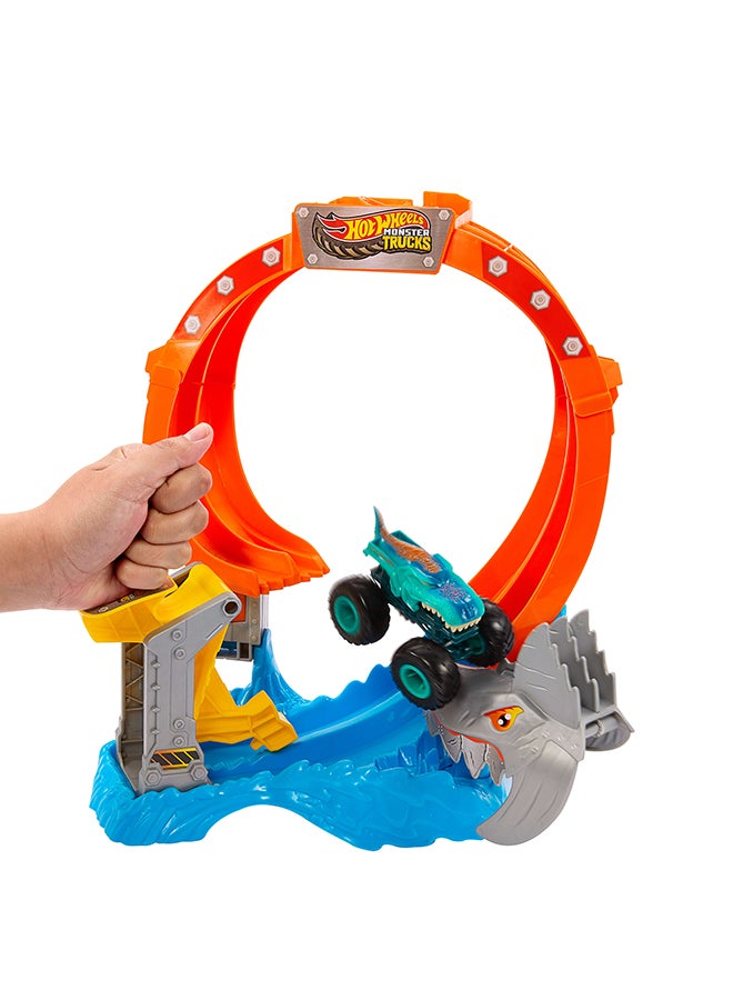 Hot Wheels Monster Trucks Track Set, Corkscrew Shark Smash Playset & 1:64 Scale Mega-Wrex Vehicle, Launch Through Loop To Defeat Nemesis - Image 3