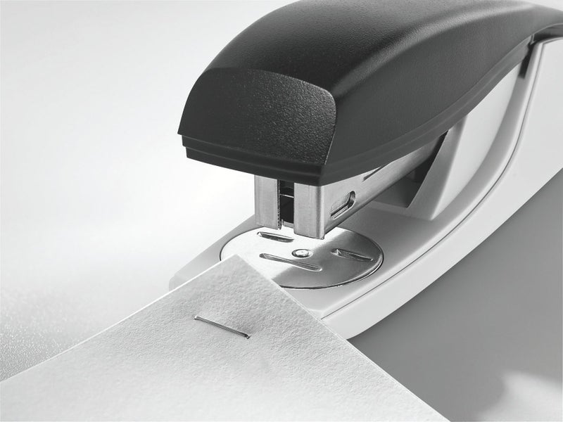 LEITZ لايتز 55000195 دباسة، سعة 30 ورقة، سوداء، جسم بلاستيكي مريح، تشمل الدبابيس، مجموعة NeXXt، 55000095 - Image 2