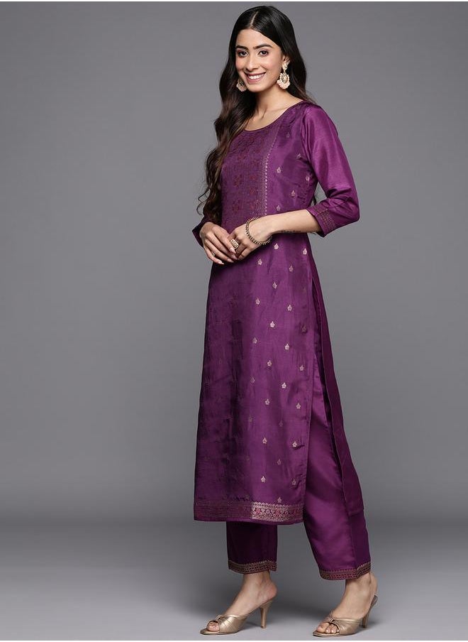 Libas Silk Embroidered Kurta with Solid Trousers and Printed Organza Dupatta Set by Styli  - Image 2