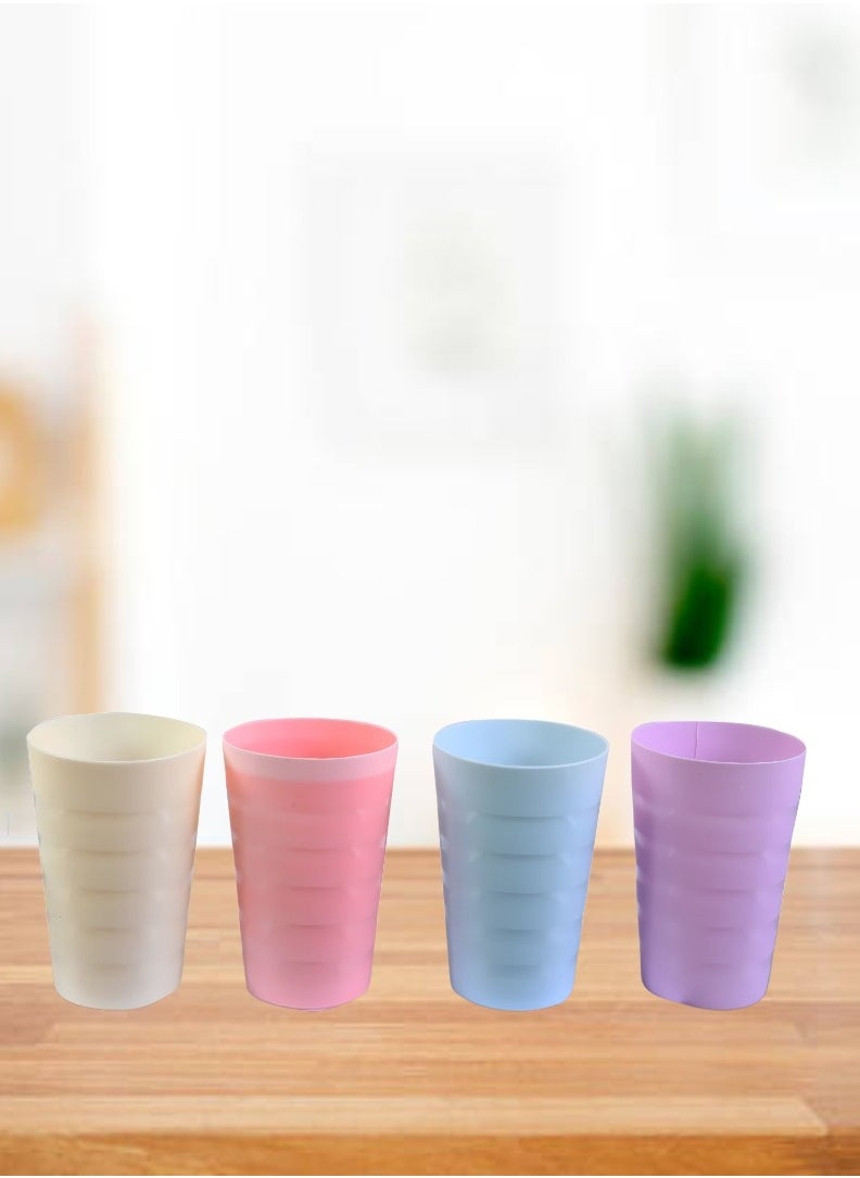 bullga - 4 reusable plastic cups in various colors from Bullga - Image 1