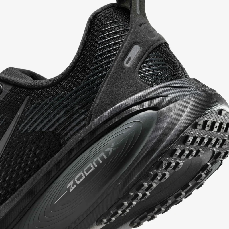 Nike Black Men's Vomero 18 Road Running Shoes for Men | Best Price UAE