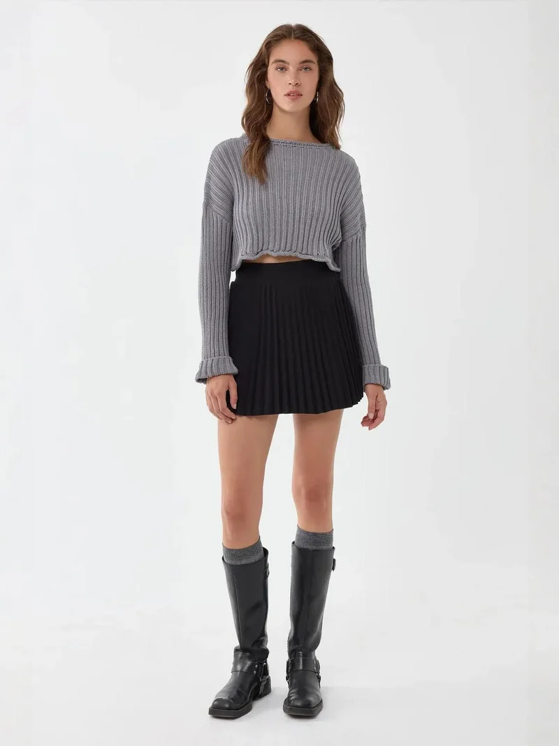 HICCUP Fitted Crew Neck Cropped Sweater