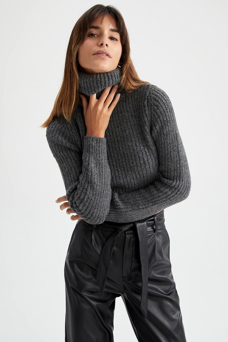 DeFacto Woman Fitted Turtleneck Pullover  - Image 4