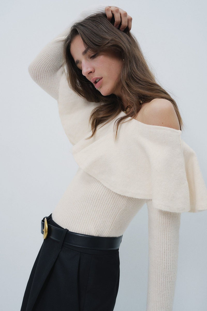 H&M Flounced Off-The-Shoulder Jumper - Image 3