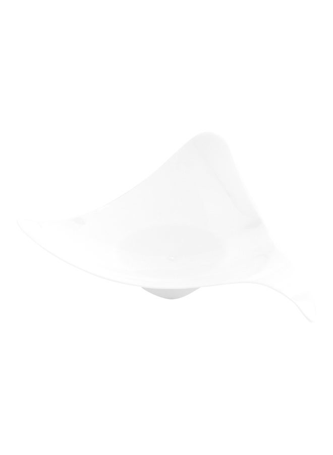 Restaurantware أطباق حلوى 3 × 3 بوصة، 100 طبق كوكتيل صغير - تصميم غير متماثل، نجمة ساطعة، أطباق مقبلات بلاستيكية بيضاء قابلة للتصرف، تحمل الصلصات والغموس، للحفلات - Image 1