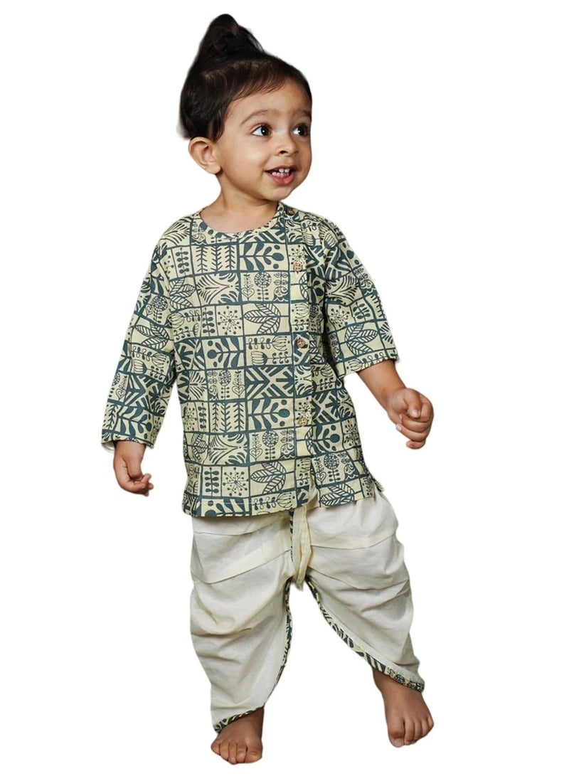 بولكاتوتس بلوزة أنجراكا بطبعة هندسية وأكمام طويلة من Polka Tots مع دوتي - كريمي ورمادي  - Image 1