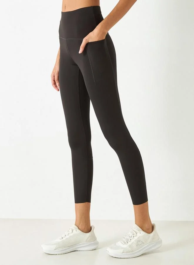 كابا بنطلون ليقنز سادة بخصر مطّاطي وجيوب من كابا