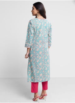 V-Neck Floral Print Kurta & Pant Set - pzsku/ZACE4BB9489A7EFE60413Z/45/_/1719433407/291b2d71-570d-4f57-a2e0-a3bb90476235