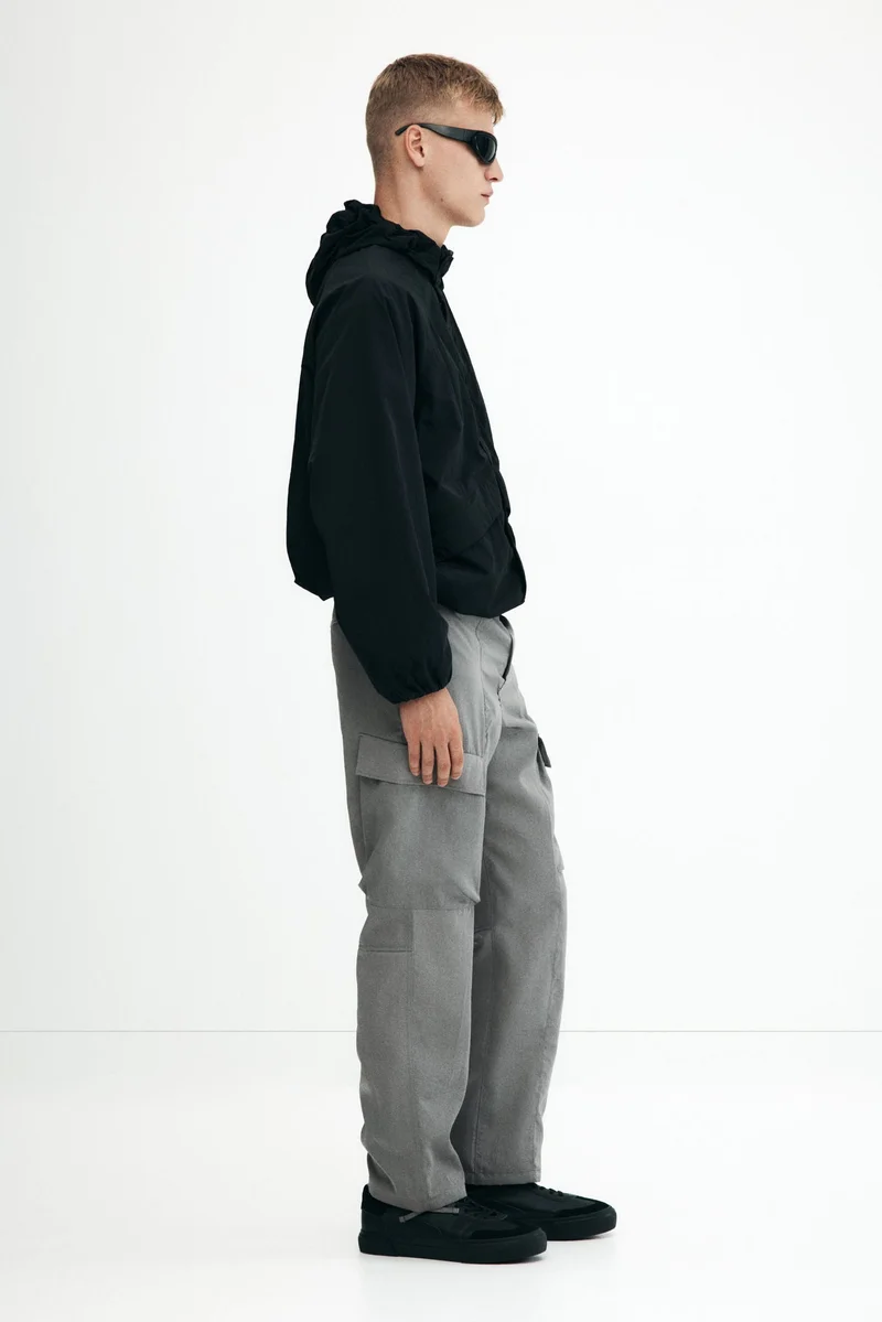 اتش اند ام بنطلون كارغو من النايلون بقصّة مريحة