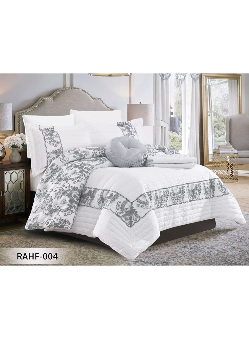 7-piece bridal bedspread set for a double bed, featuring lace detailing; dimensions: 260 x 240 cm.