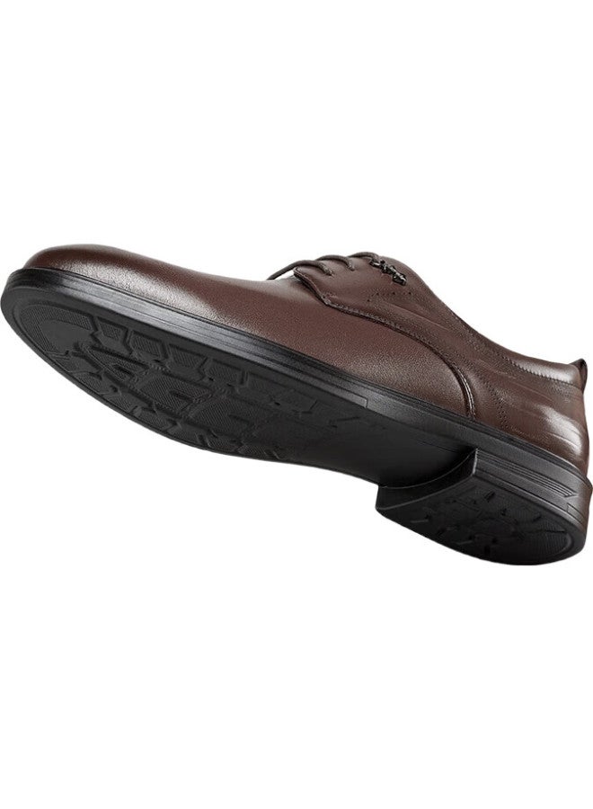 YEARCON أحذية رجال، أحذية رسمية للأعمال ذات مقدمة دائرية، أحذية جلدية عصرية مزودة بأربطة، أحذية زفاف ديربي، 53449W، بني، مقاس 43 - Image 1