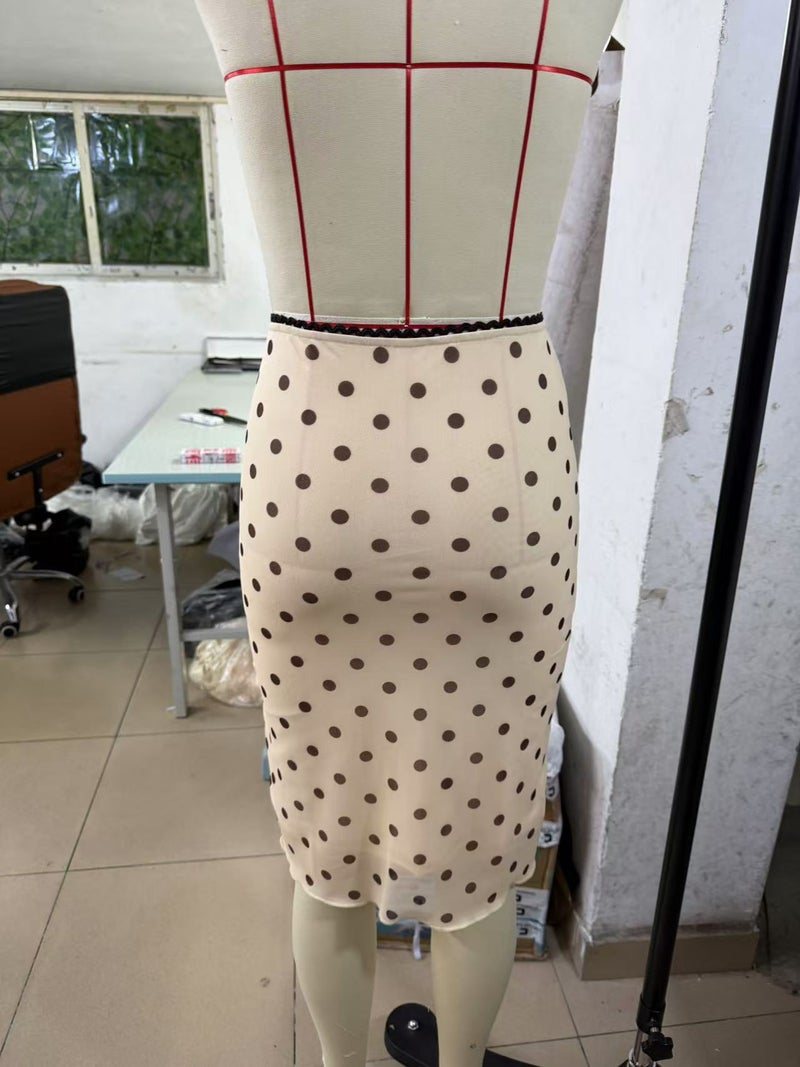 Independent Site and Foreign Trade Polka Dot Print Dogtooth Ruffle Double-Layer Mesh Skirt in Stock - Image 4