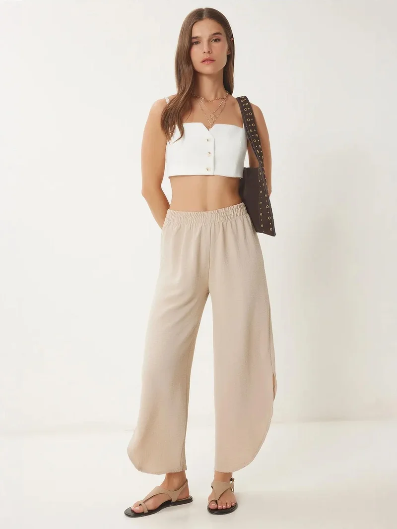 السعادة في إسطنبول ISTANBUL Wide Leg Textured Pull-On Trousers