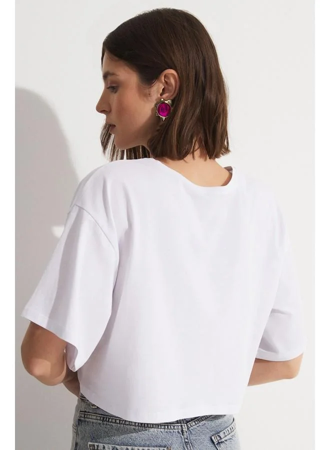 جون June 100% Cotton Loose Crop T-Shirt White