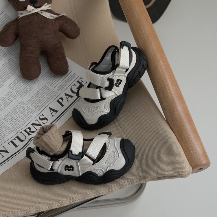 Children'S 2025 Summer Hollow Sandals Boys And Girls Baotou Anti-Kicking Non-Slip Soft Bottom Beach Shoes Baby Children'S Shoes - Image 1