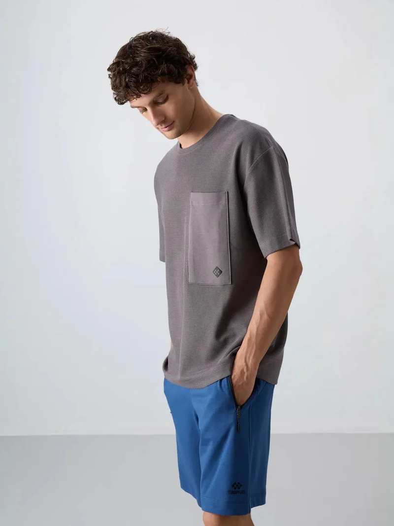 تومي لايف TOMMY Oversized Cotton-Blend Crew Neck T-Shirt With Pocket