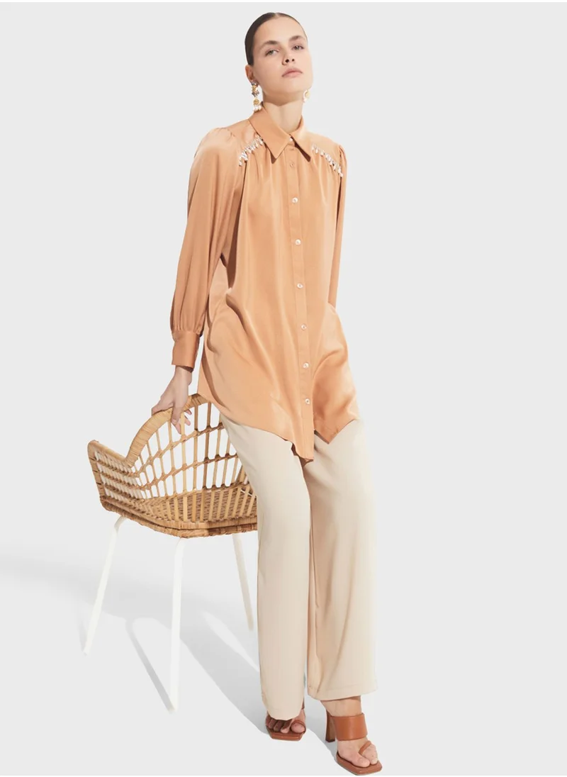JUNE Embroidered Neck Button Down Shirt