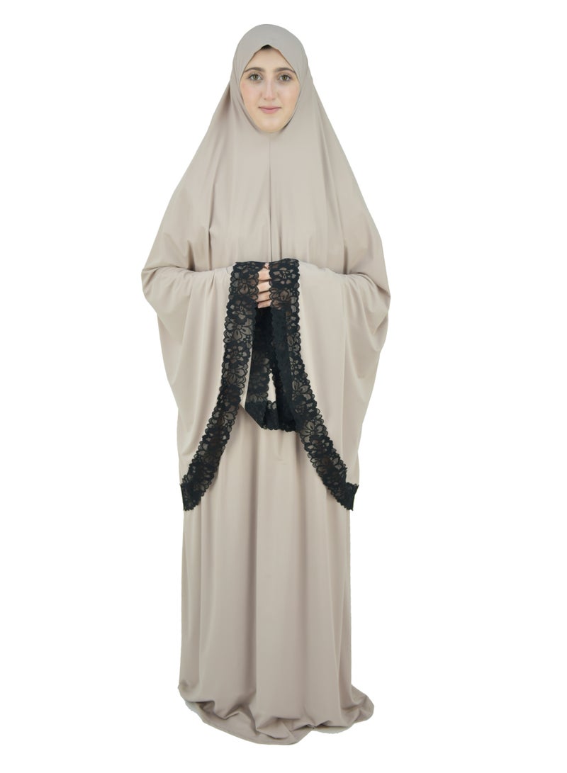  داماس كولكشن اسدال صلاة نسائي بالدانتيل من قطعتين حجاب وتنورة - طقم صلاة نسائي - طقم ملابس الصلاة النسائية  . - Image 4