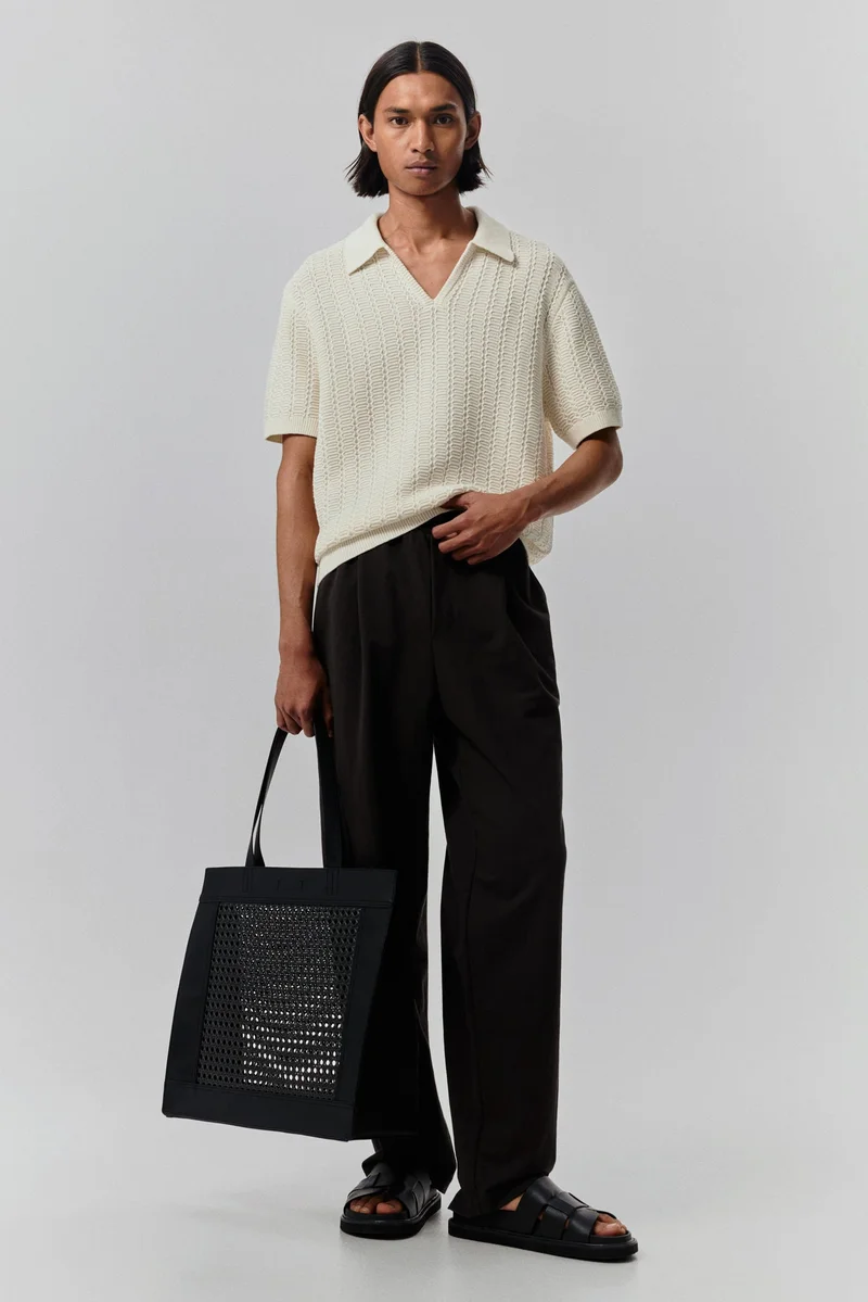 اتش اند ام تي-شيرت بولو محبوك بقصّة عادية