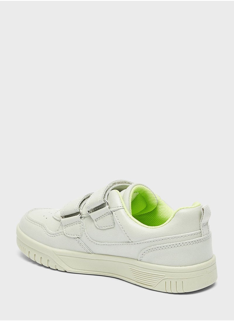 Lee Cooper - Kids Low Top Velcro Sneakers - Image 1